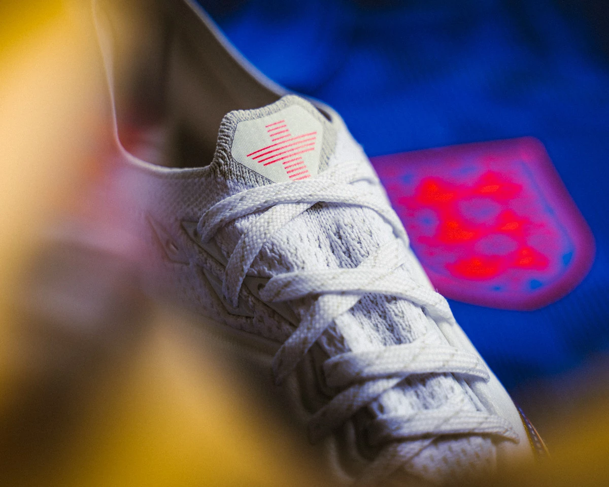 post card Loja online Fútbol Emotion Portugal - Blogs de futebol - Sorteio NB Football Chuteiras Raheem Sterling Euro 2020 - 1.webp